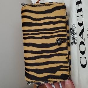 PRISTINE EUC Coach calf hair dinky F38209